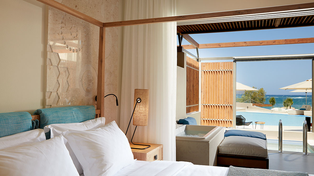 Upbeat Retreat Sea View with Plunge Pool